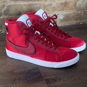 Nike SB Blazer Mid Premium Satin Red Crush Sneaker